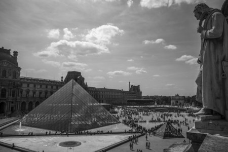 Pyramide du Louvre at the Musée du Louvre, Paris, France.